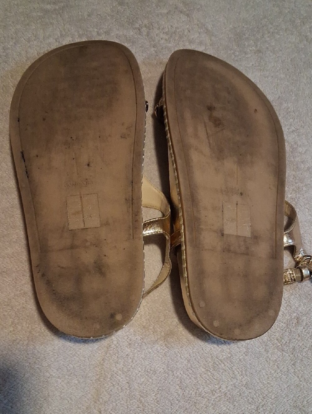 Dolce Vita Metallic Gold Thong Sandals with Ankle Strap - Picture 4 of 9